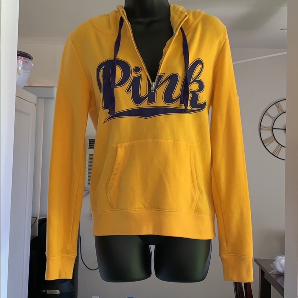 VS Pink Logo Sweatshirt